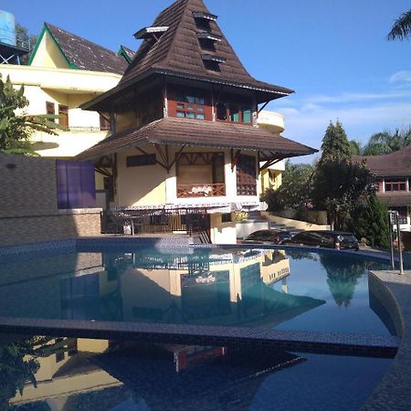 Sapadia Hotel And Cottage Parapat Esterno foto
