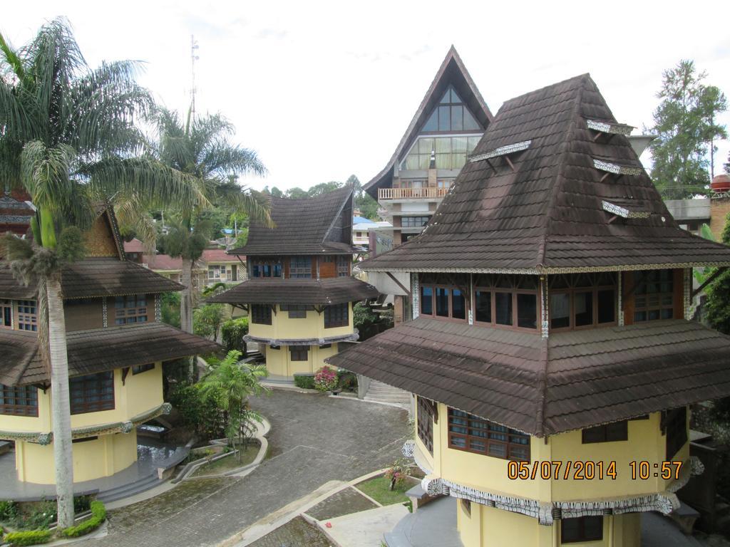 Sapadia Hotel And Cottage Parapat Esterno foto