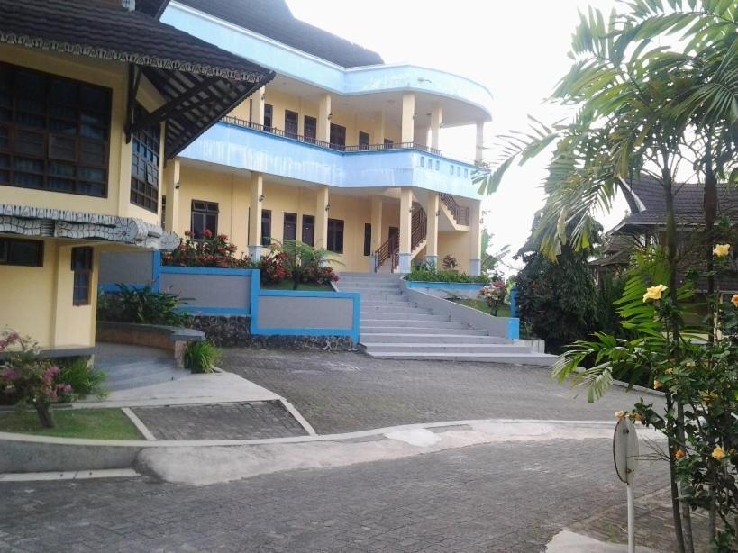 Sapadia Hotel And Cottage Parapat Esterno foto